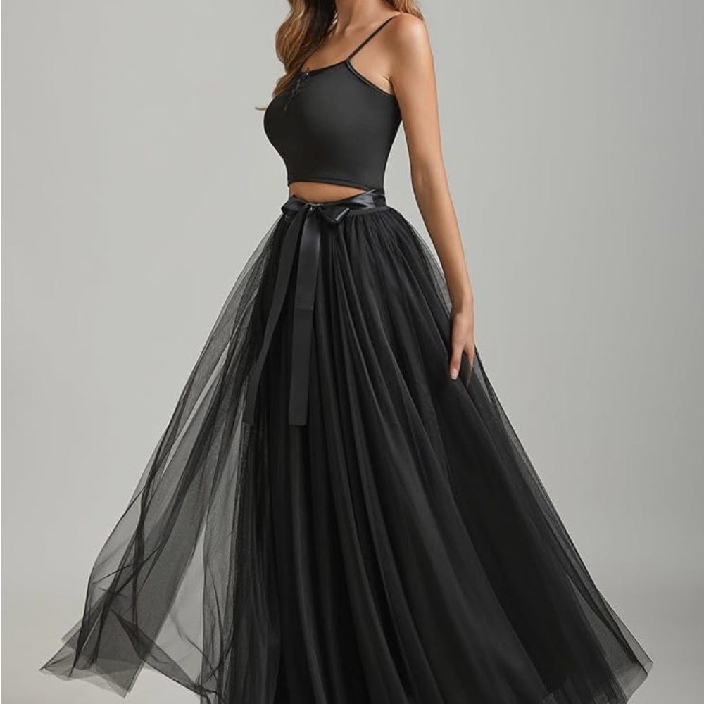 Elegant NEW WITH TAGS Black Tulle Skirt with Satin Tie Up Belt, Holiday Item